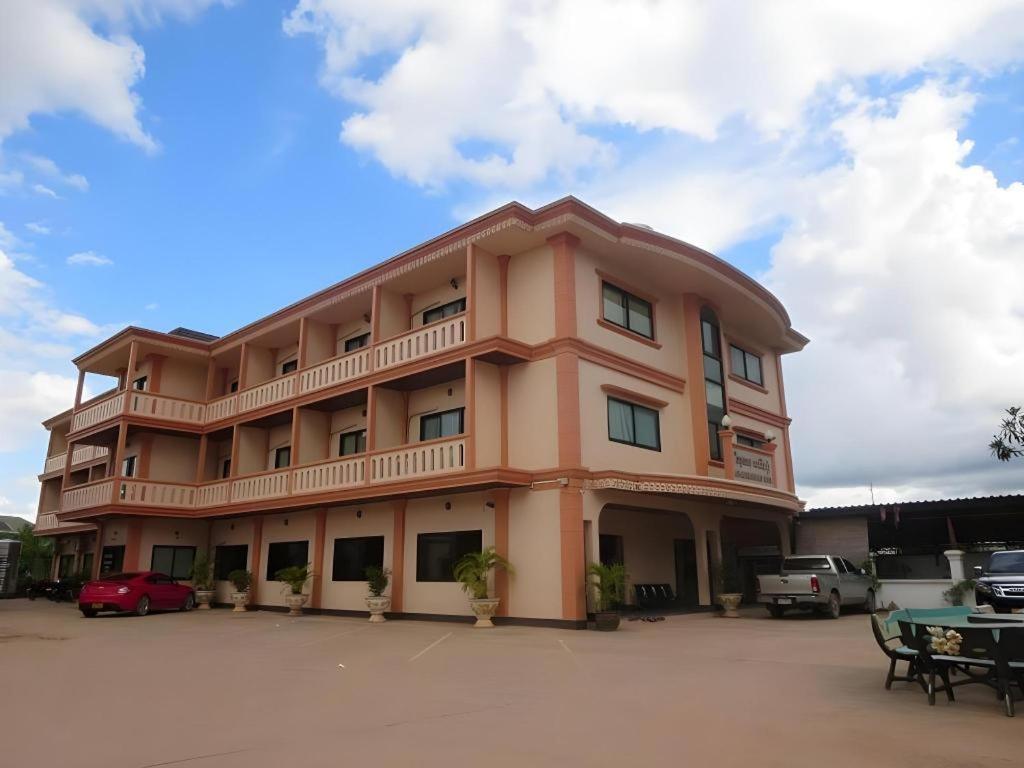 Chaleunehoung Hotel Vientiane Exterior photo