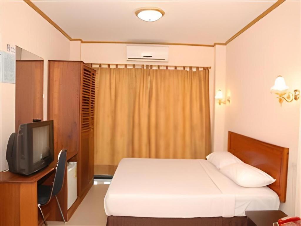 Chaleunehoung Hotel Vientiane Exterior photo