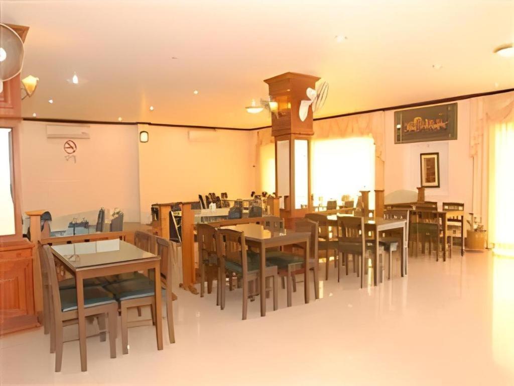 Chaleunehoung Hotel Vientiane Exterior photo